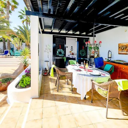 Jasmin Villa Puerto del Carmen